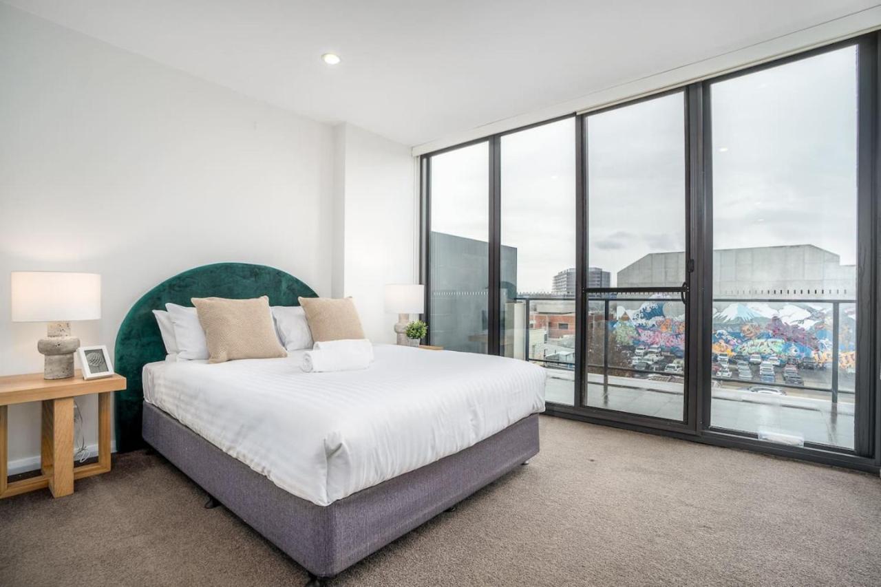Roomy 2br 2ba City-centre * Canberra