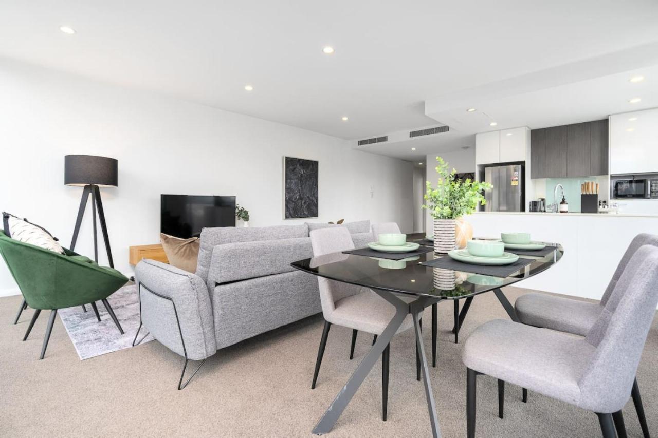 Apartment Roomy 2br 2ba City-centre