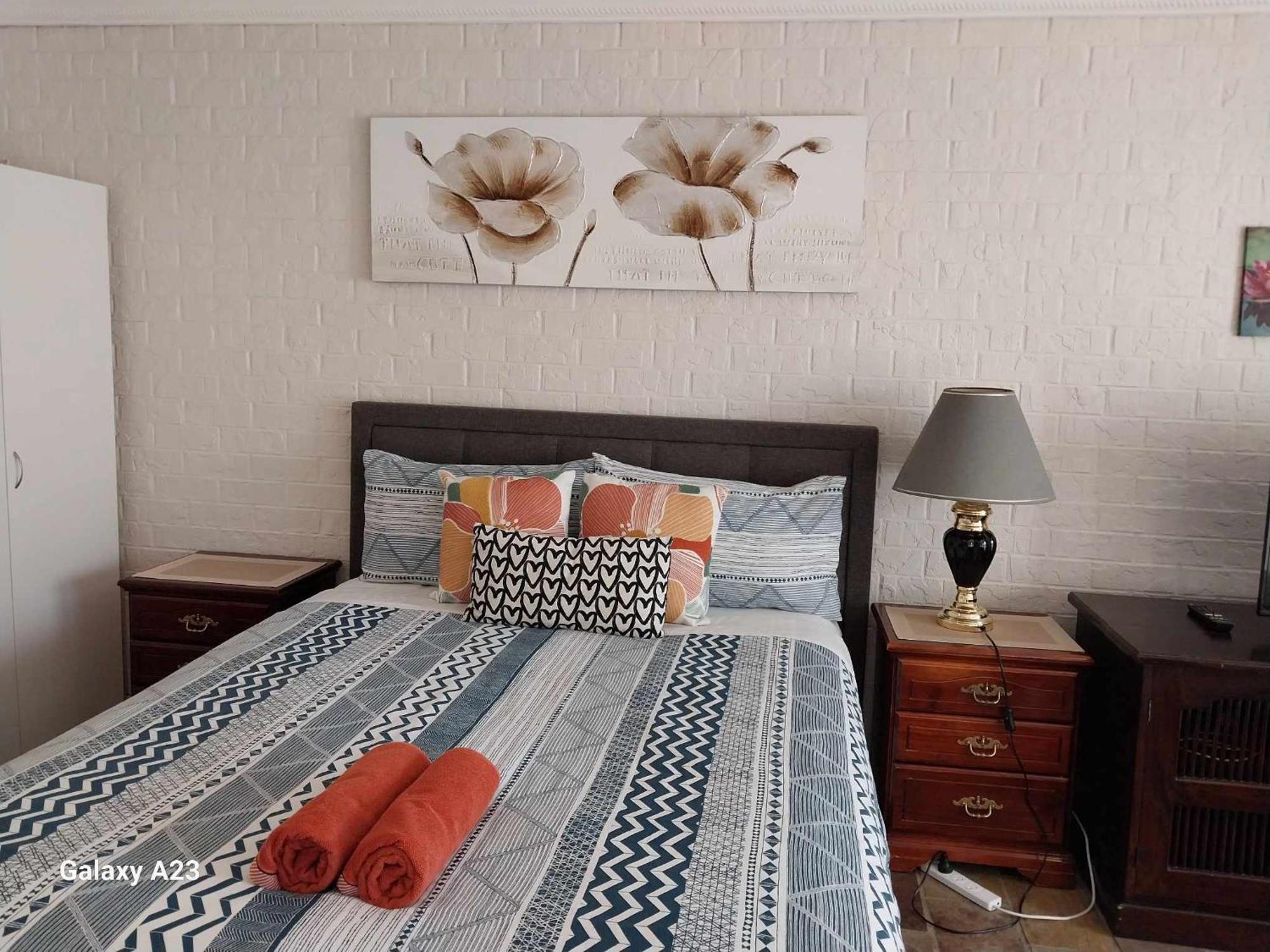 Sweet By The Golf Course Homestay Canberra