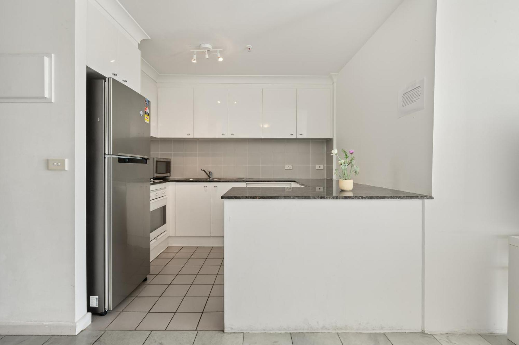 Dana-private In A Shared Duplex -3 Apartment