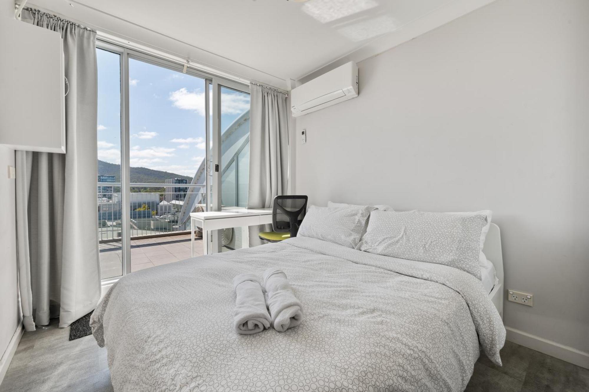 Apartment Dana-private In A Shared Duplex -3