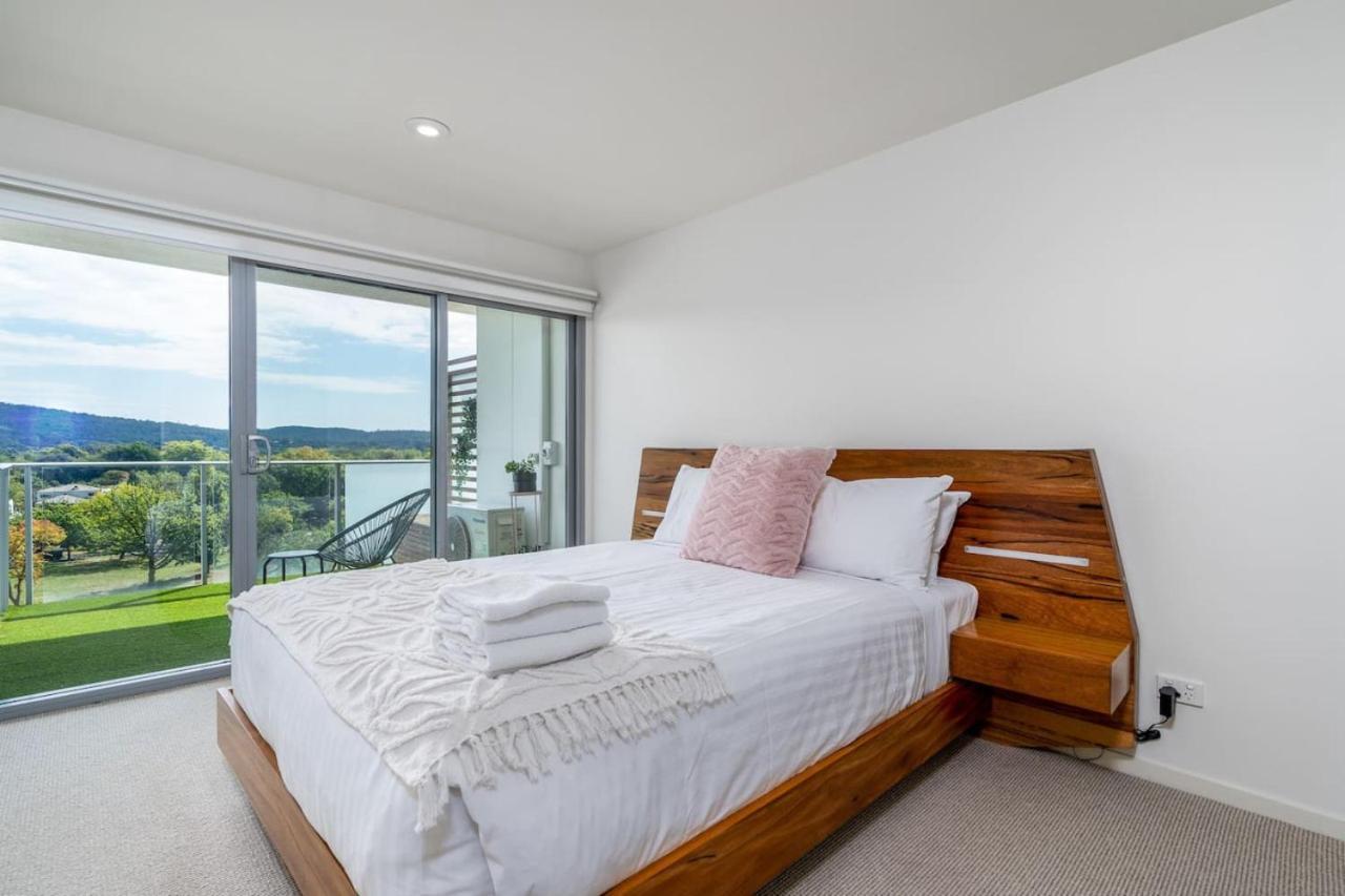 Impeccable In The Heart Of Apartment