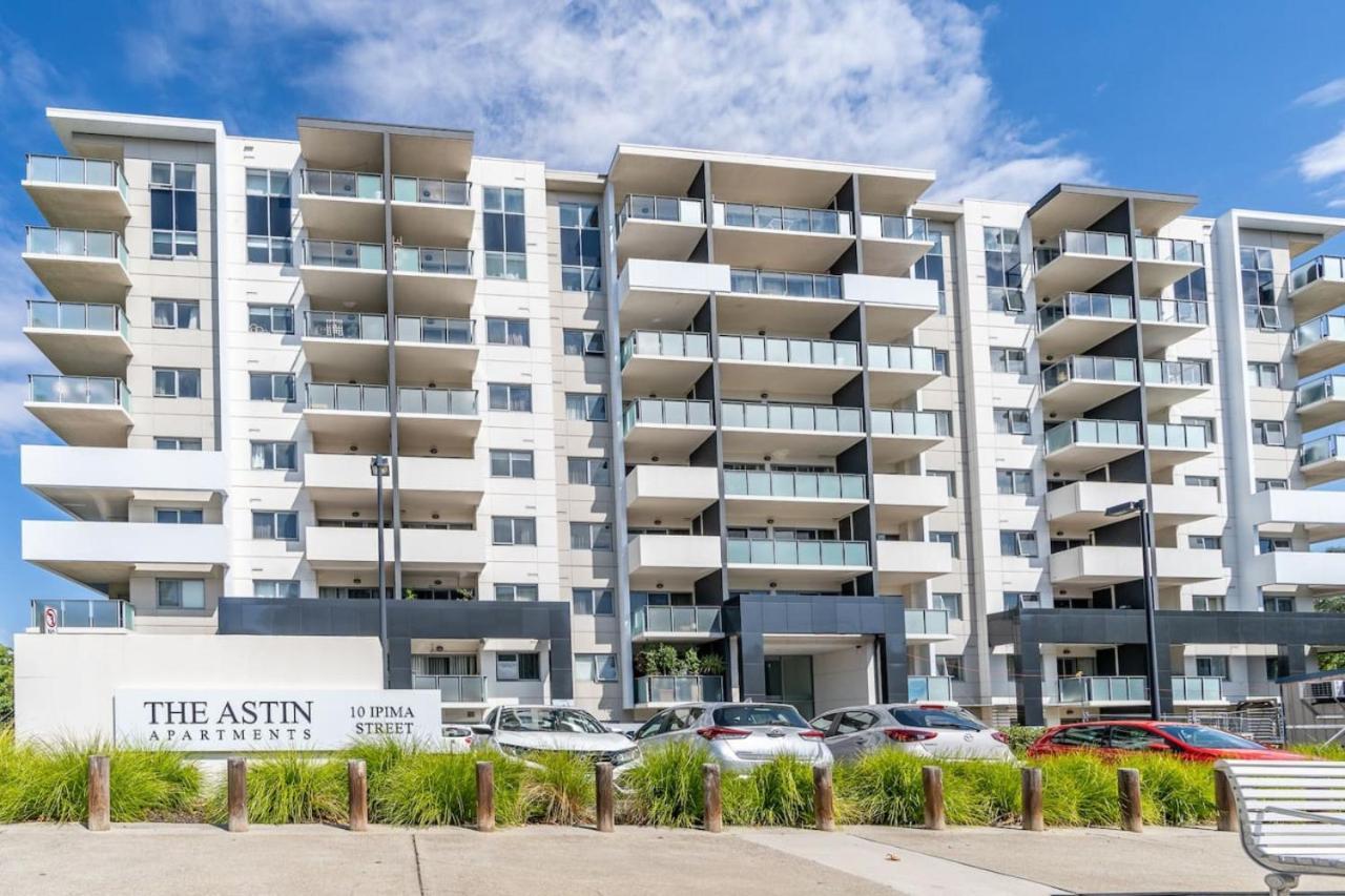 Impeccable In The Heart Of Apartment