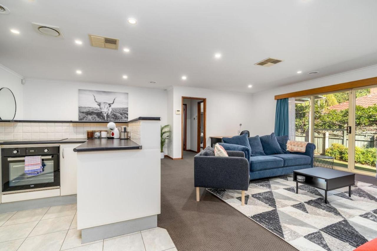 Spacious 2br In Tranquil Leafy Neighborhood