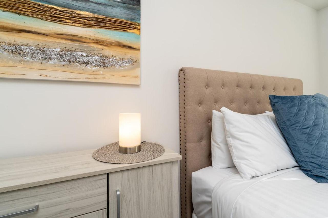 2b Spacious In The Heart Of Tuggeranong Apartment *