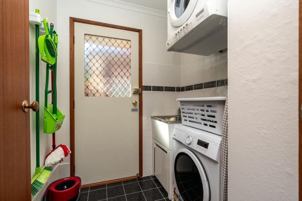 Spacious 2br In Tranquil Leafy Neighborhood * Canberra