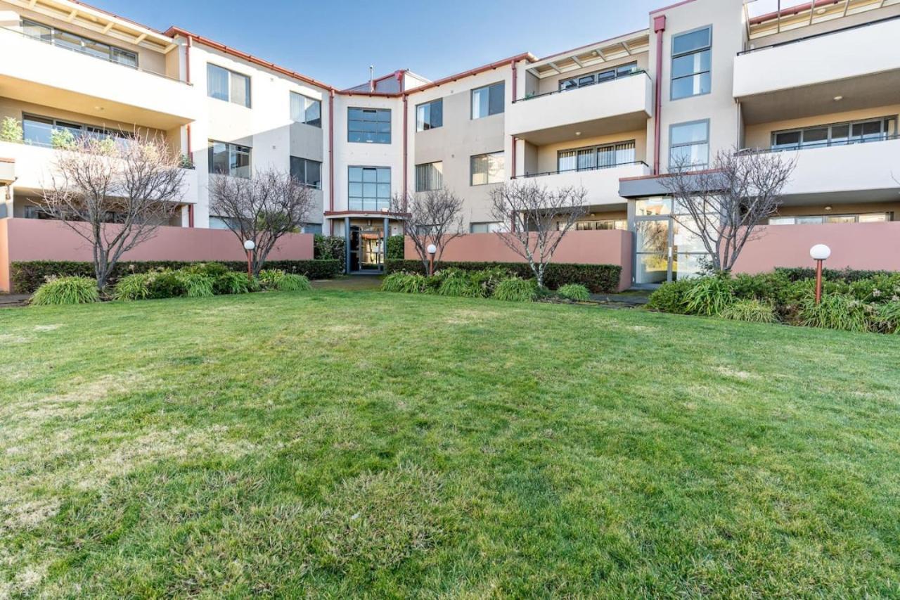 2b Spacious In The Heart Of Tuggeranong Canberra