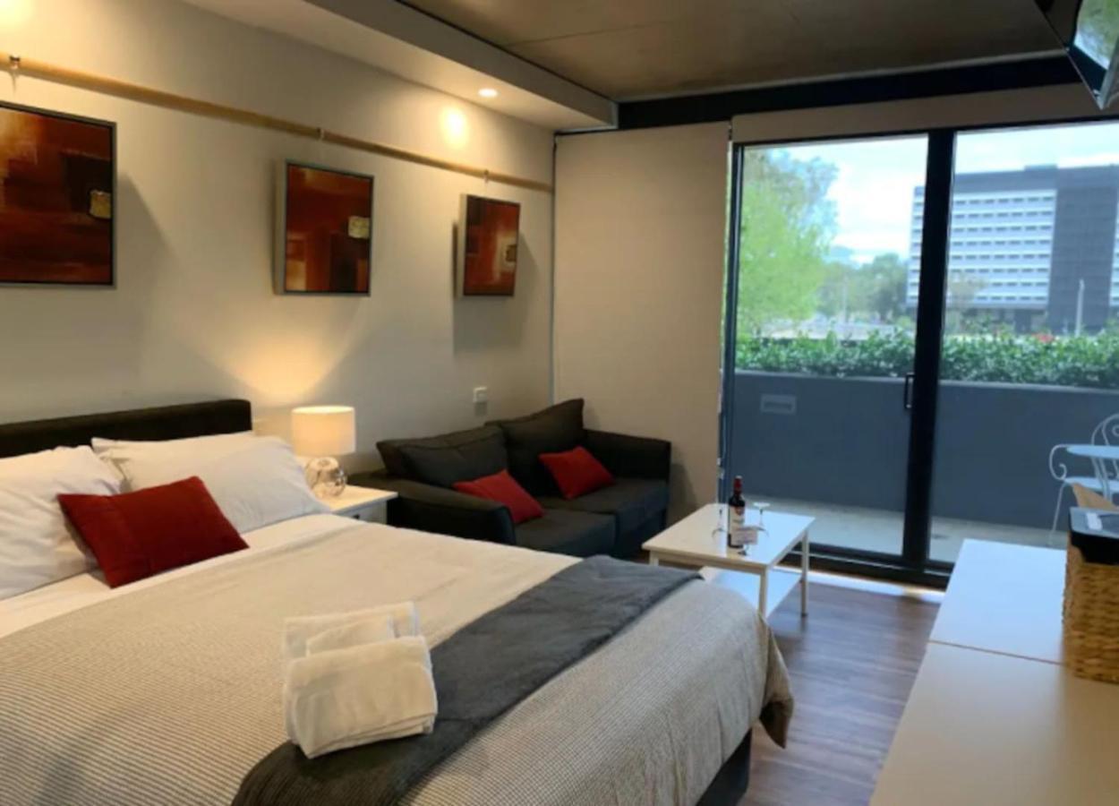 Deluxe In The Center Of * Canberra