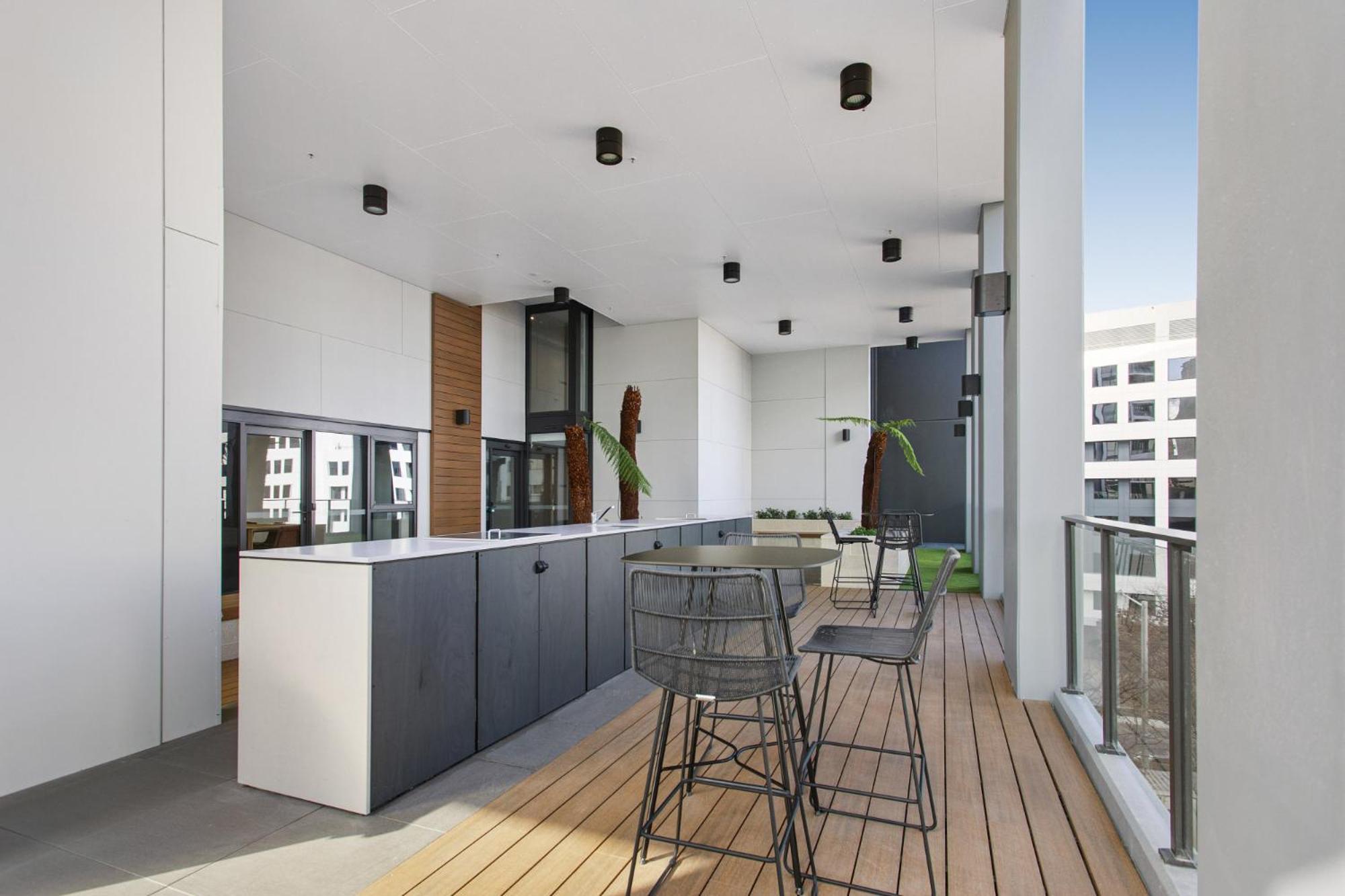 2-bed With Gym, Bbq & Stunning Views Apartment Canberra