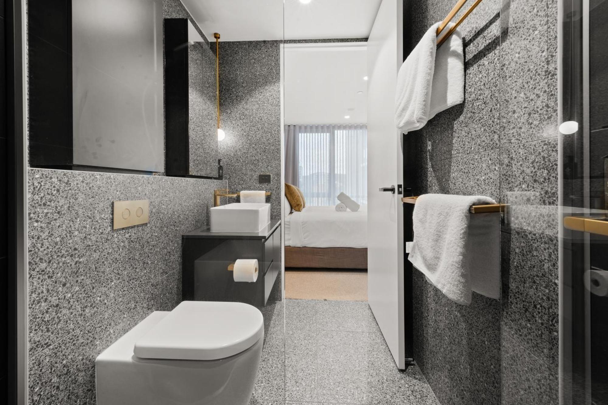 And Apartment *