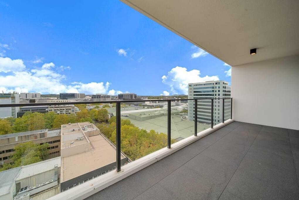 Apartment Two Bedroom Apt In Heart Of With Parking Canberra