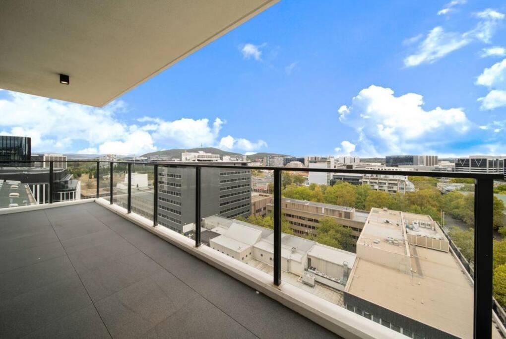 Two Bedroom Apt In Heart Of With Parking Apartment Canberra