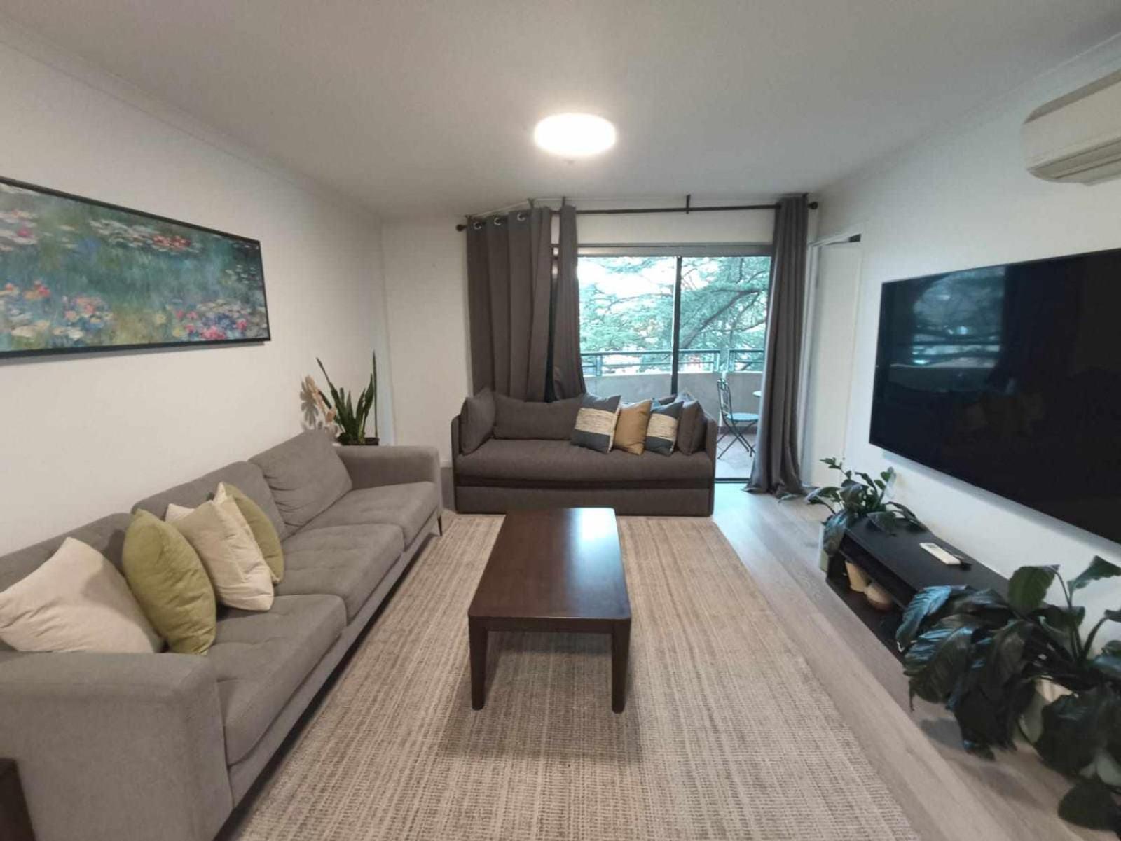 2br 2bath In Centre Canberra