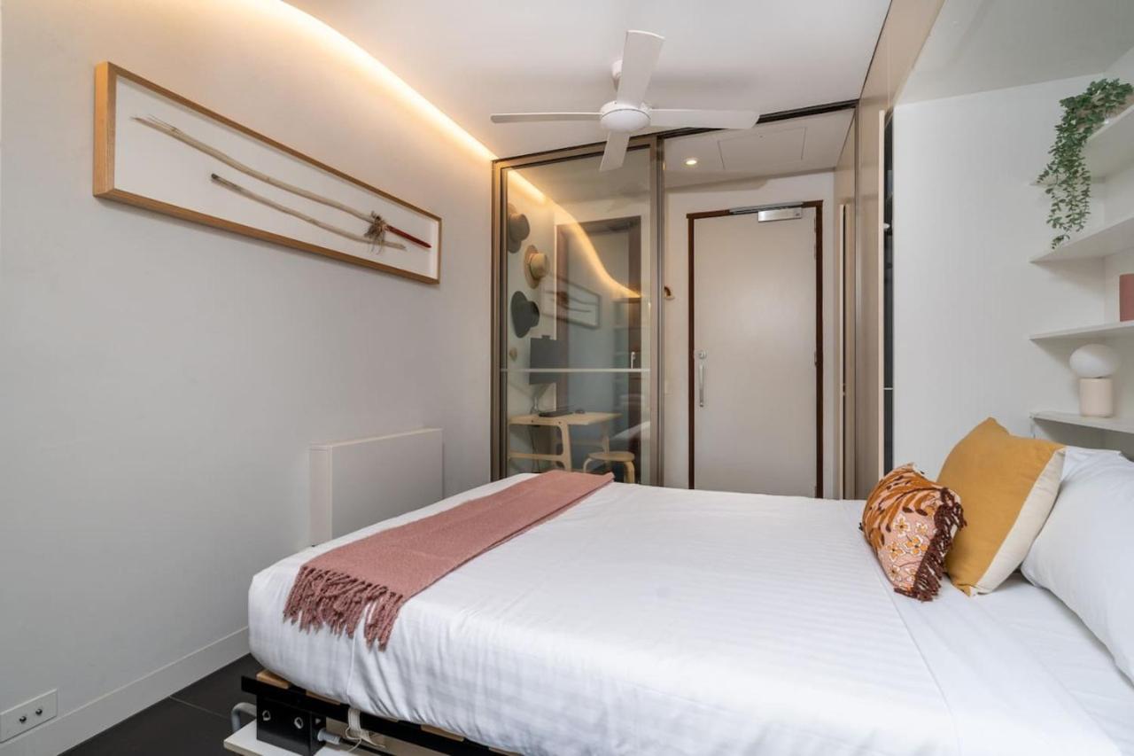 Elegant Inner Life Nishi Building Apartment