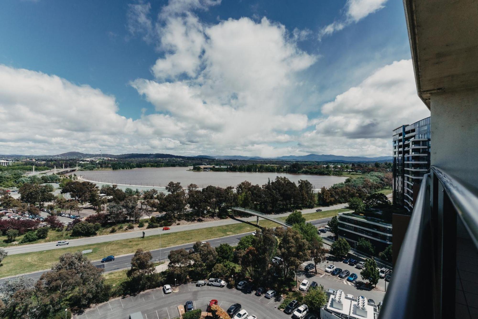 Apartment 2-bed With Gym, Tennis Court & Stunning Views