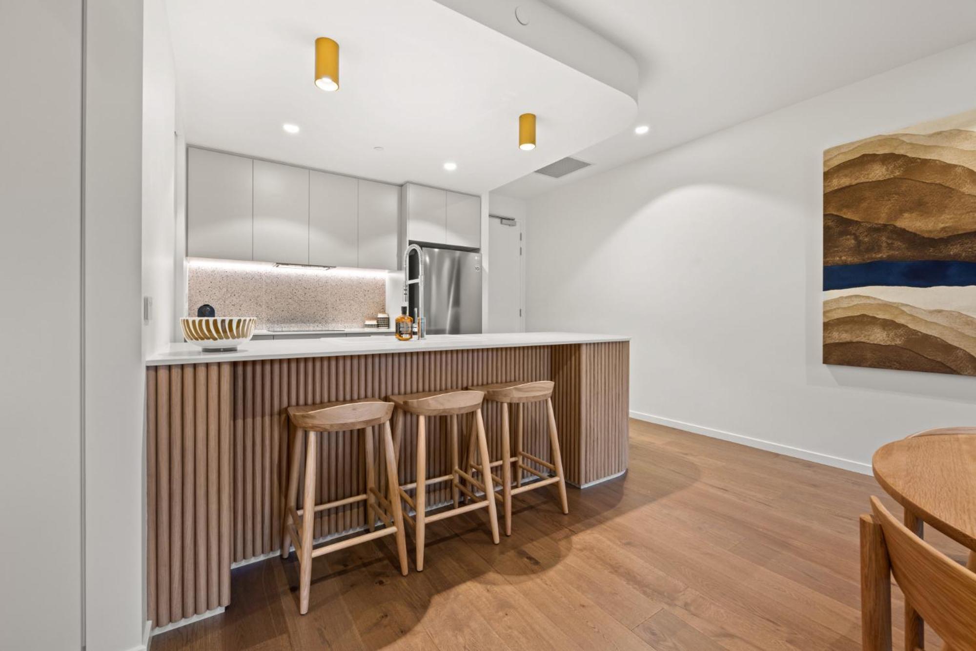 Elegant 2-bed Urban Retreat With Outdoor Dining Apartment *