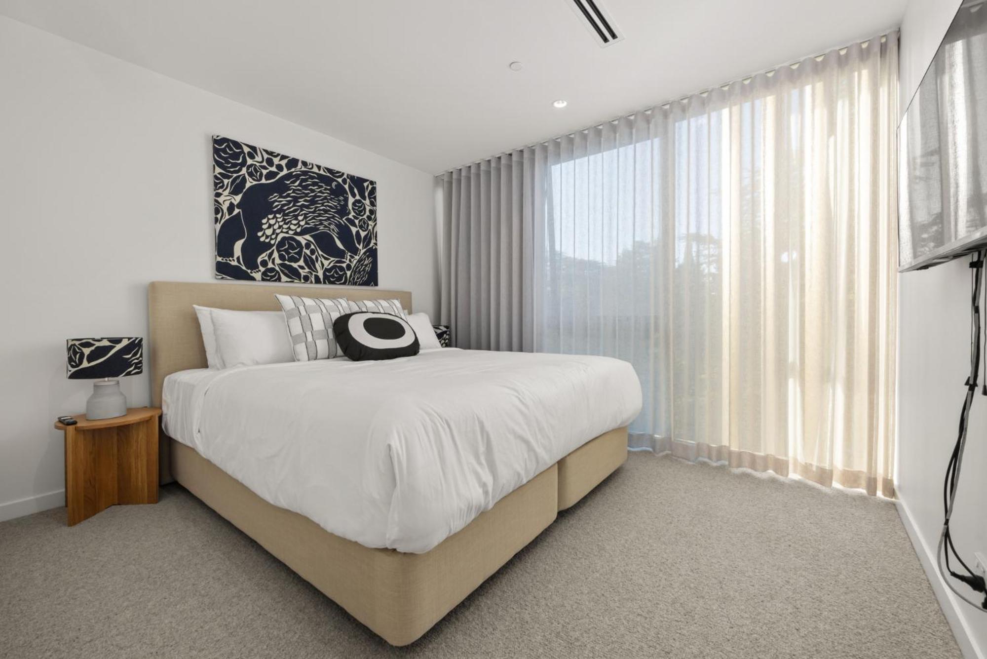 Apartment Elegant 2-bed Urban Retreat With Outdoor Dining