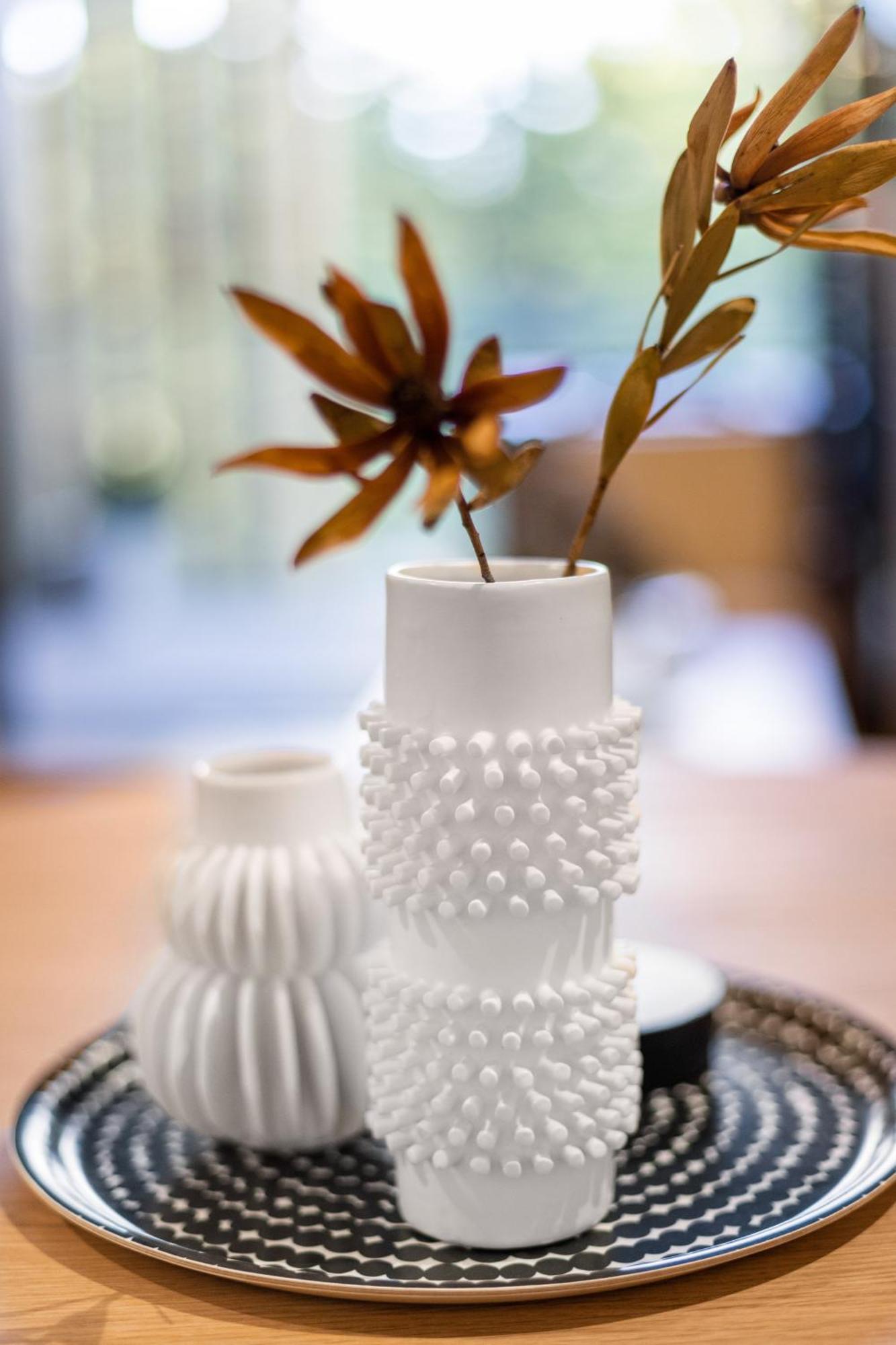 Elegant 2-bed Urban Retreat With Outdoor Dining Apartment Canberra