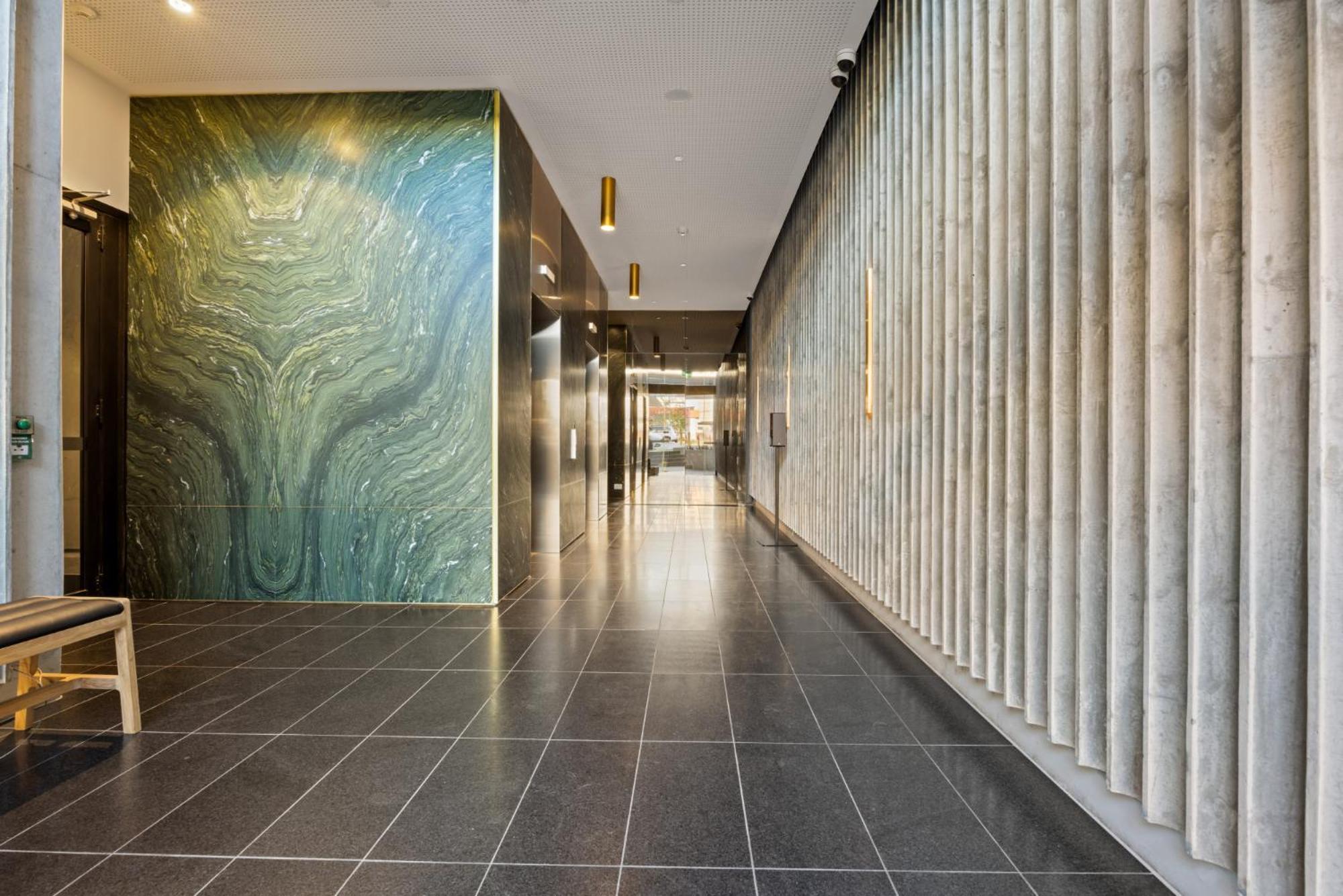 Elegant 2-bed Urban Retreat With Outdoor Dining Apartment Canberra