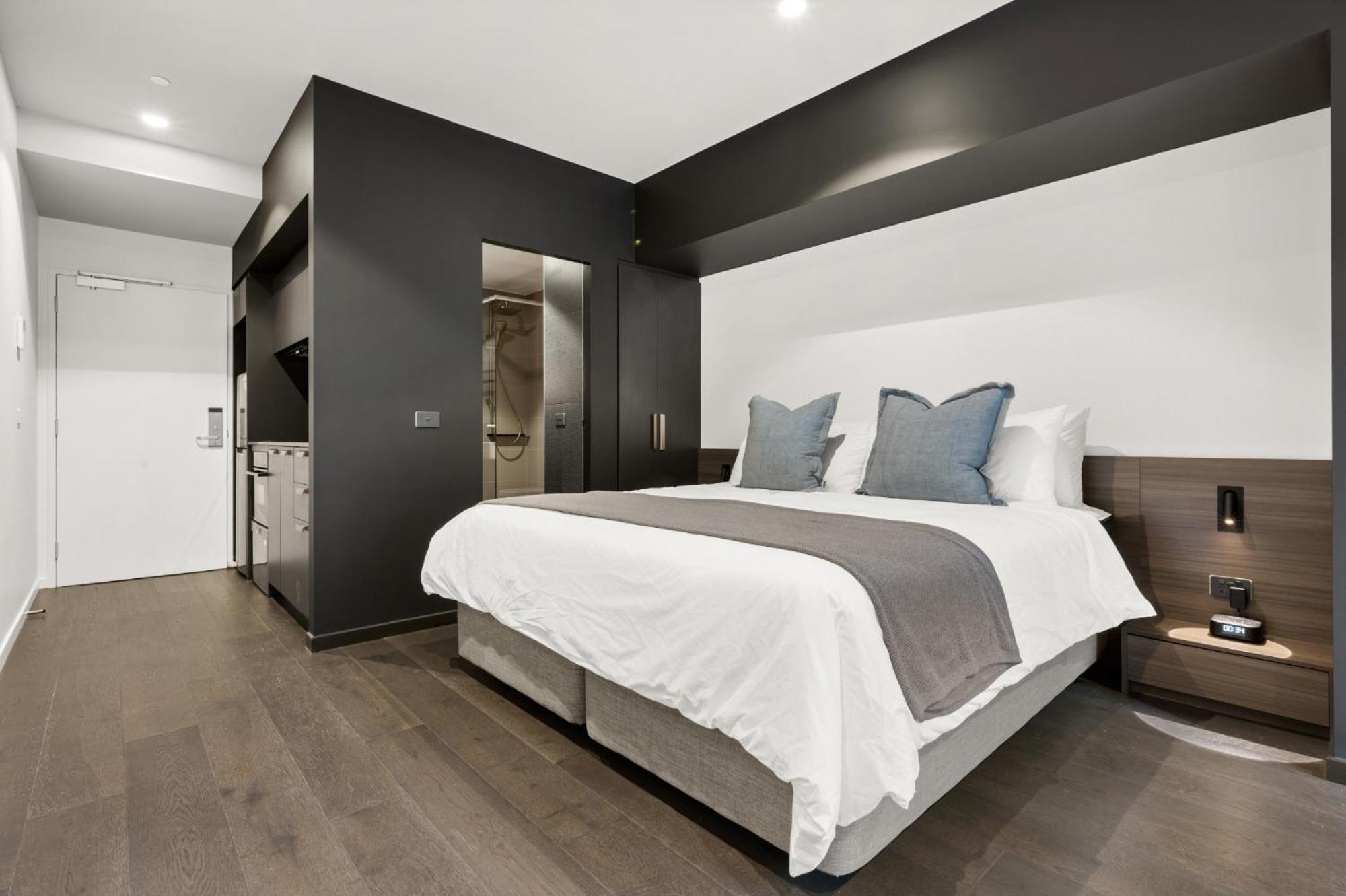 Braddon With Parking & Bbq Canberra