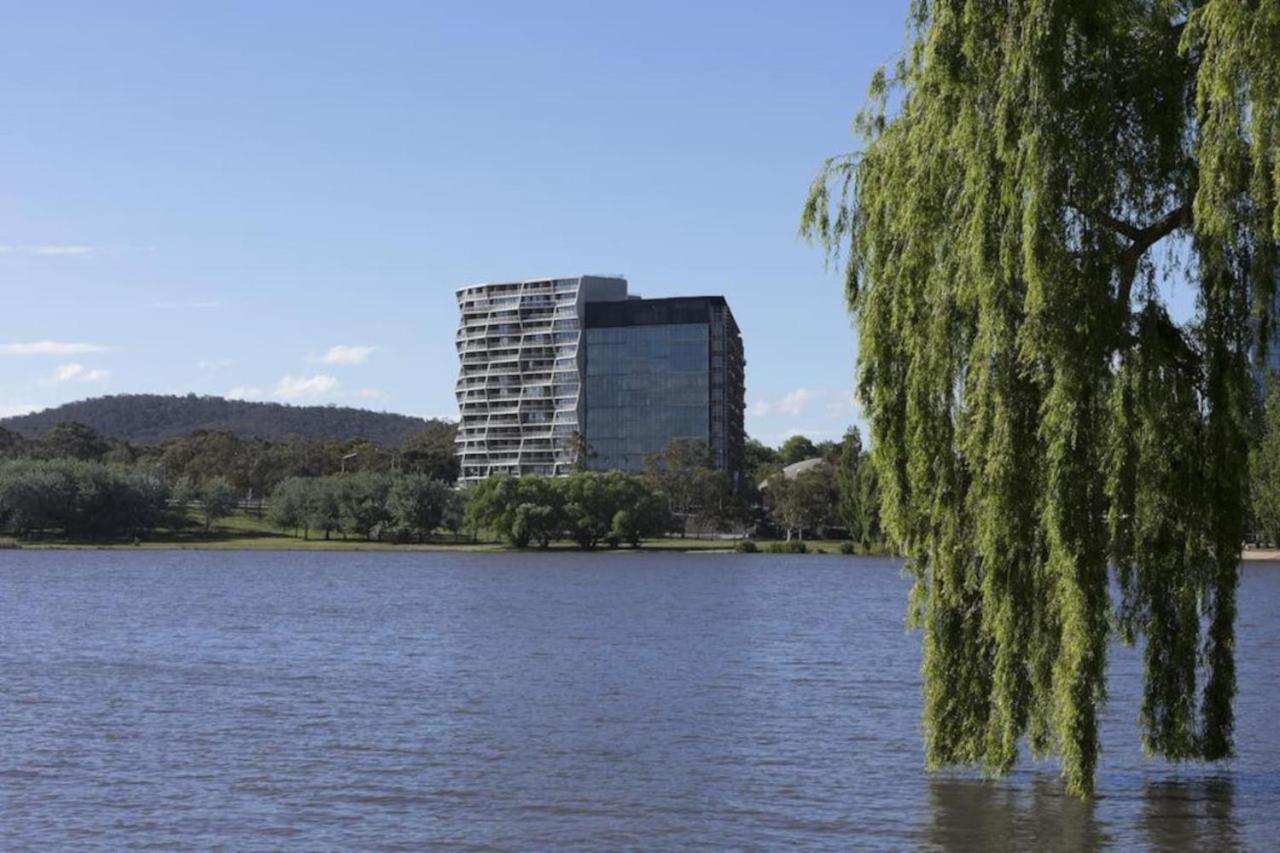 View With Free Parking * Canberra