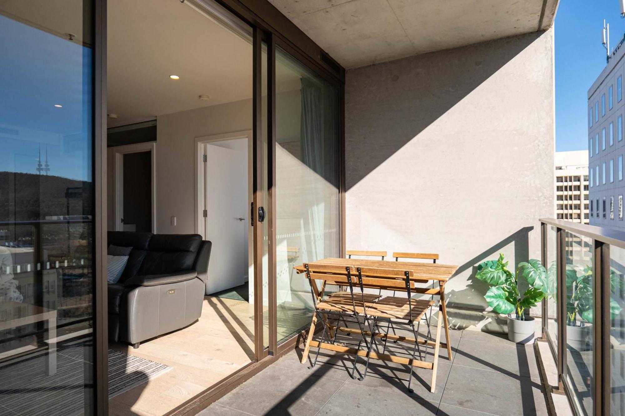 2 Bedroom Family Business Friendly Cbd Anu Canberra