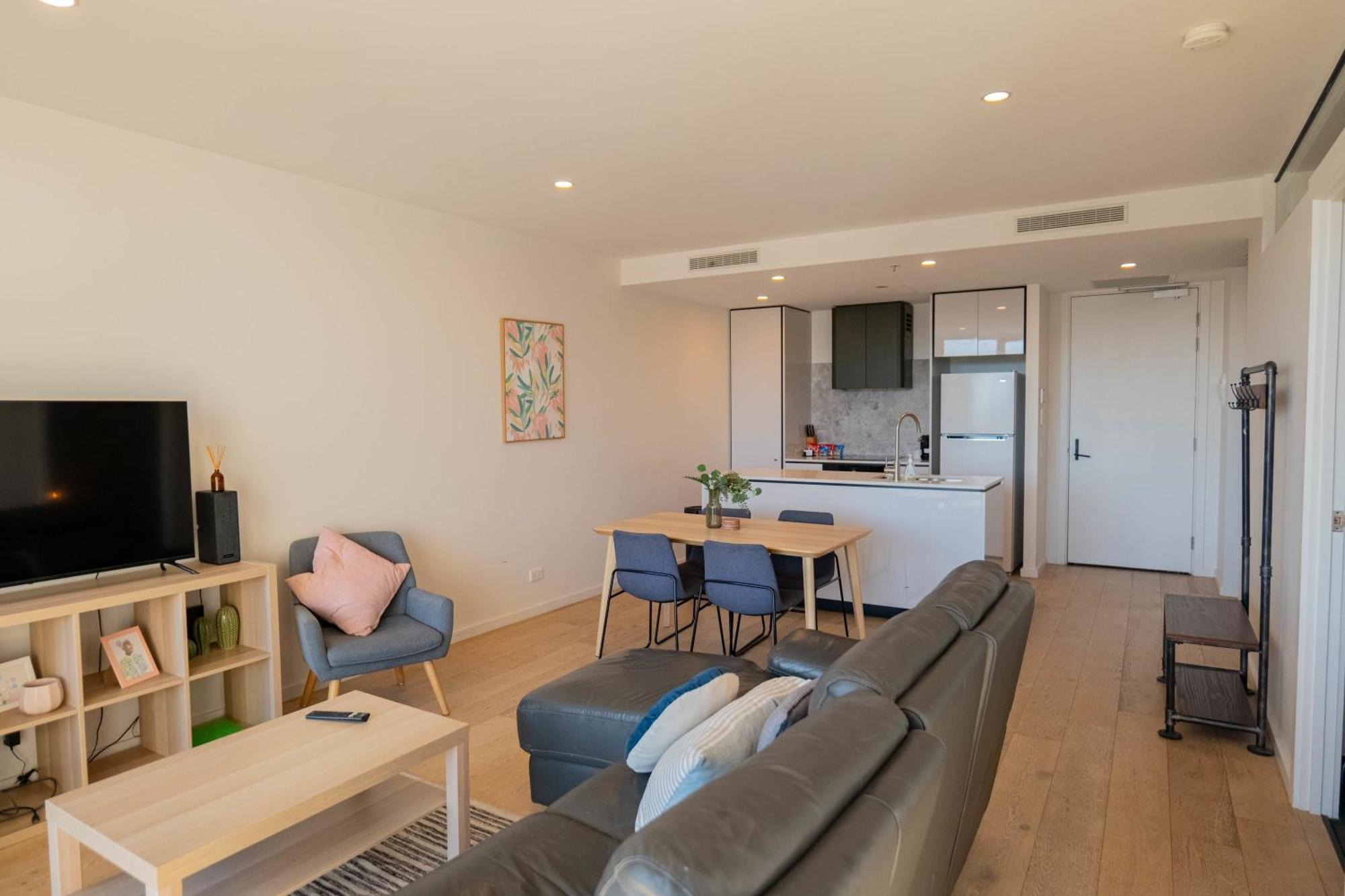 2 Bedroom Family Business Friendly Cbd Anu * Canberra