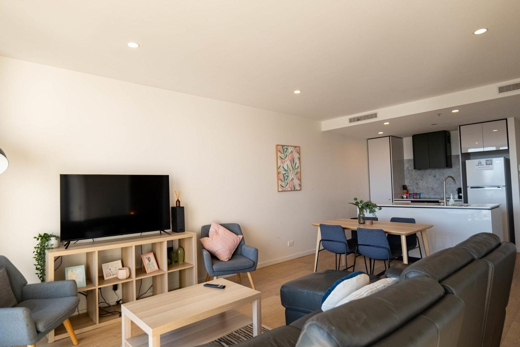 2 Bedroom Family Business Friendly Cbd Anu