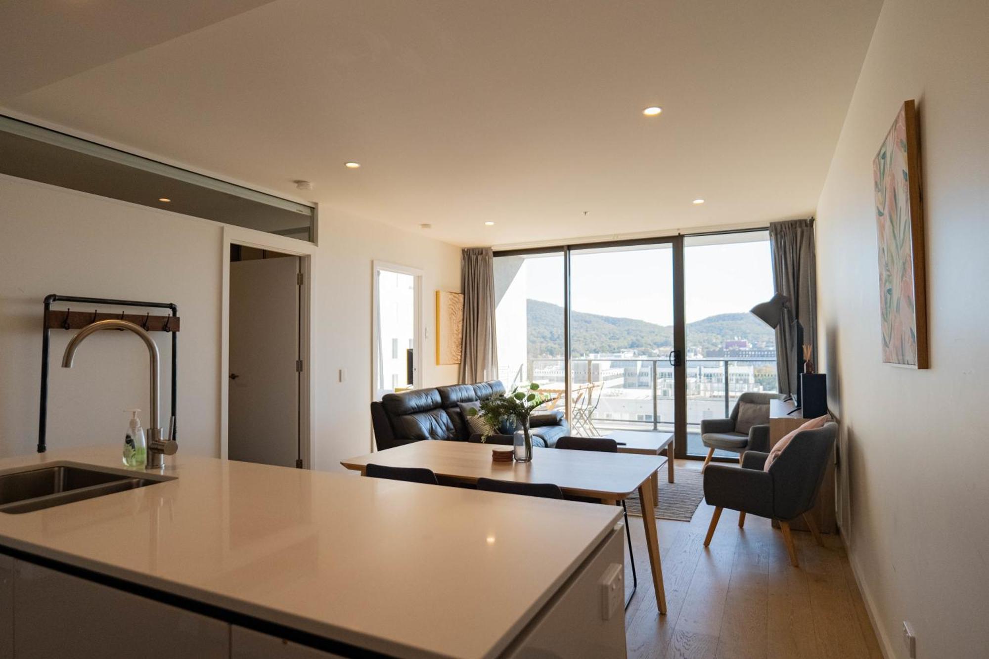 2 Bedroom Family Business Friendly Cbd Anu Canberra
