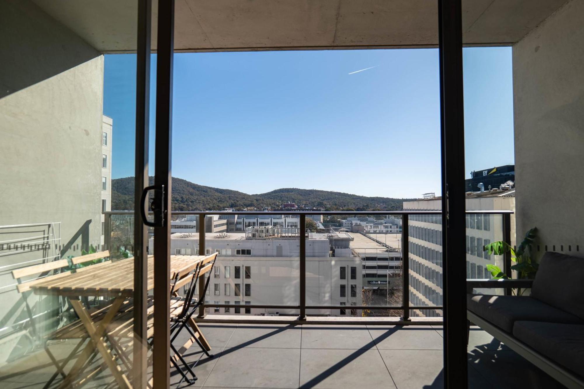 2 Bedroom Family Business Friendly Cbd Anu Canberra