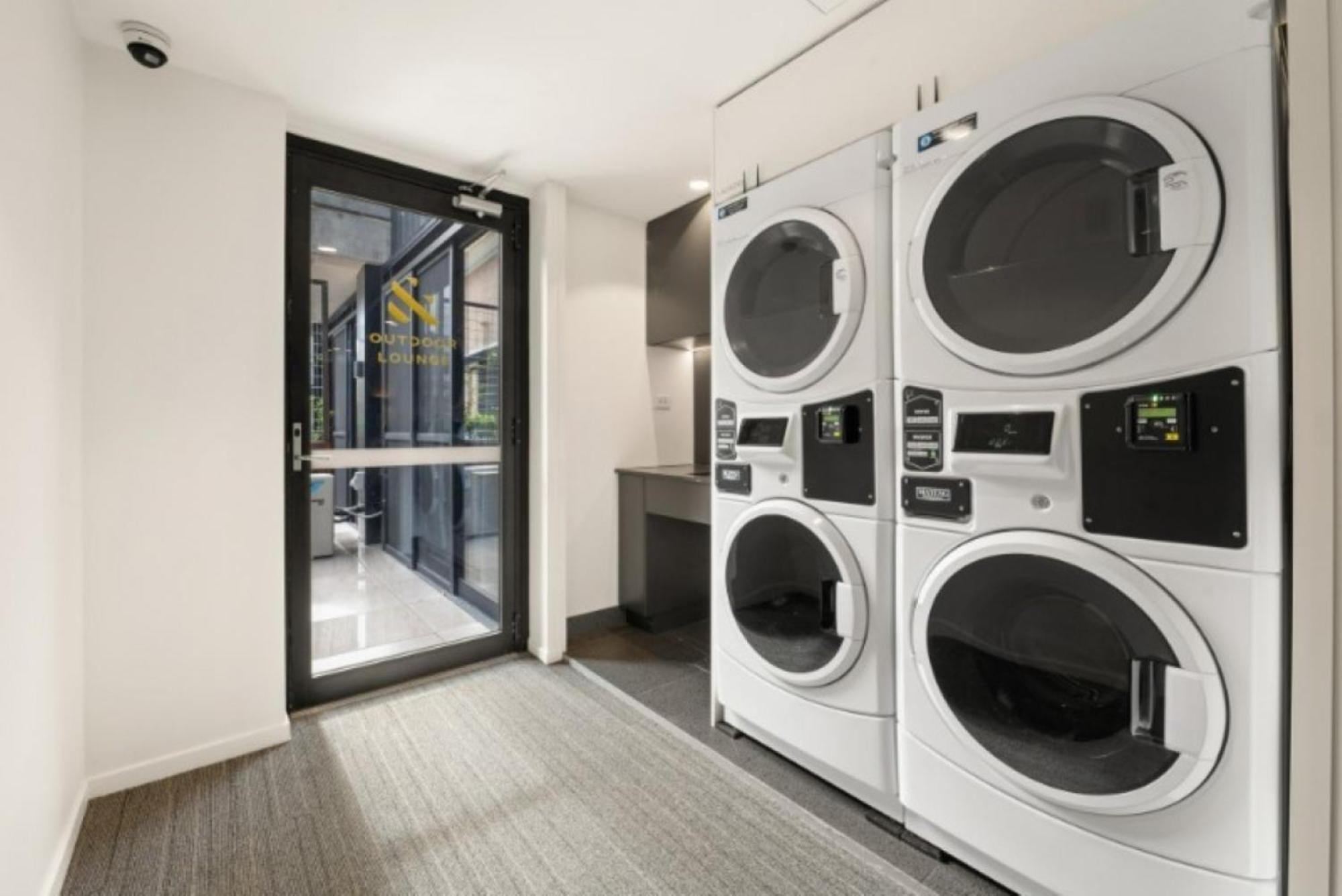 Apartment Modern With Bbq Area