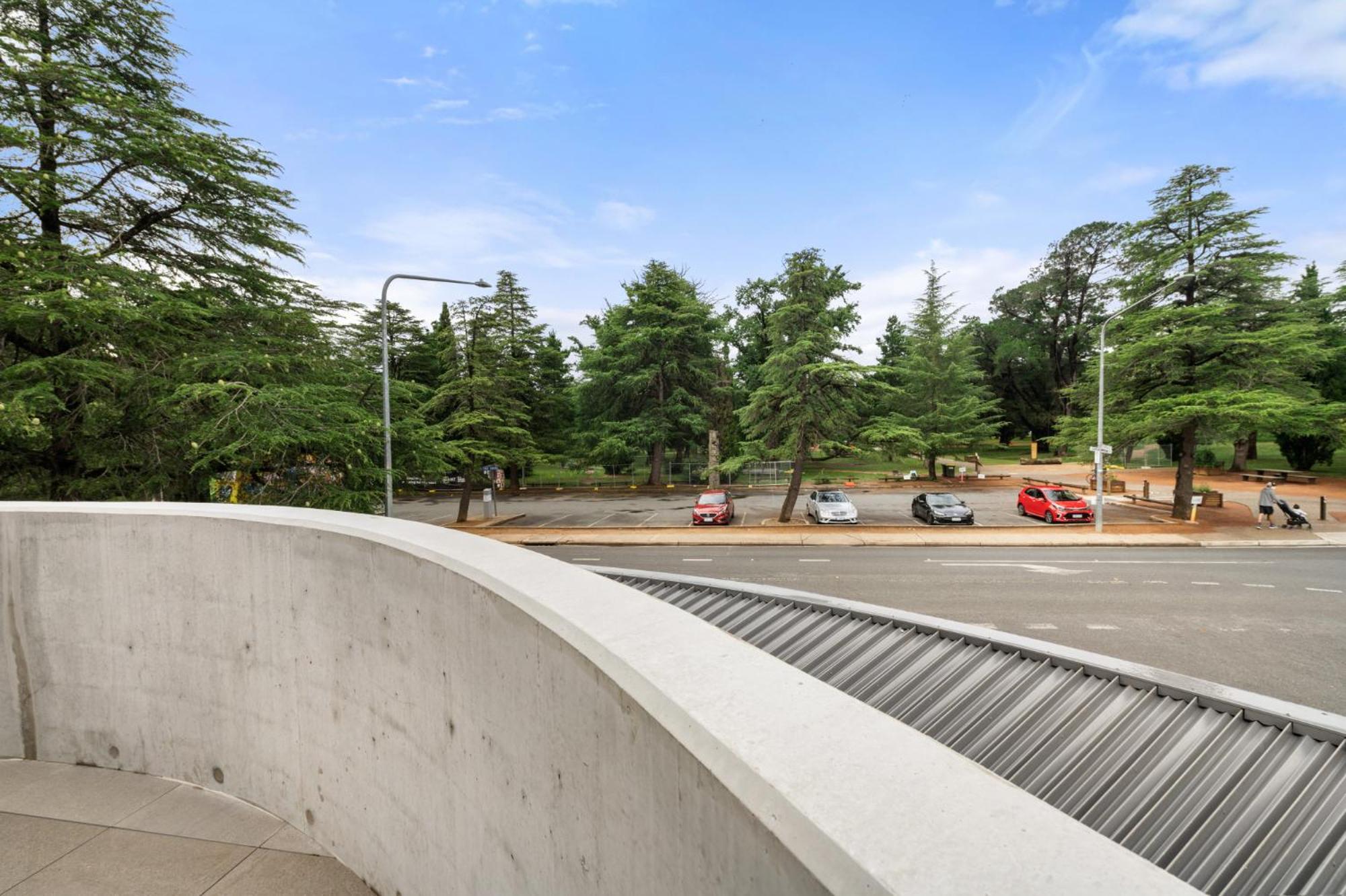 Apartment Braddon With Communal Bbq *
