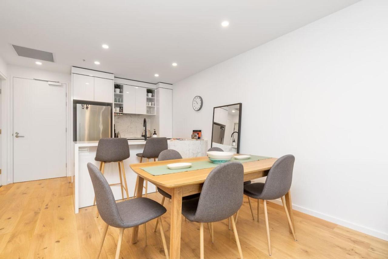 Modern 2br In The Heart Of The *