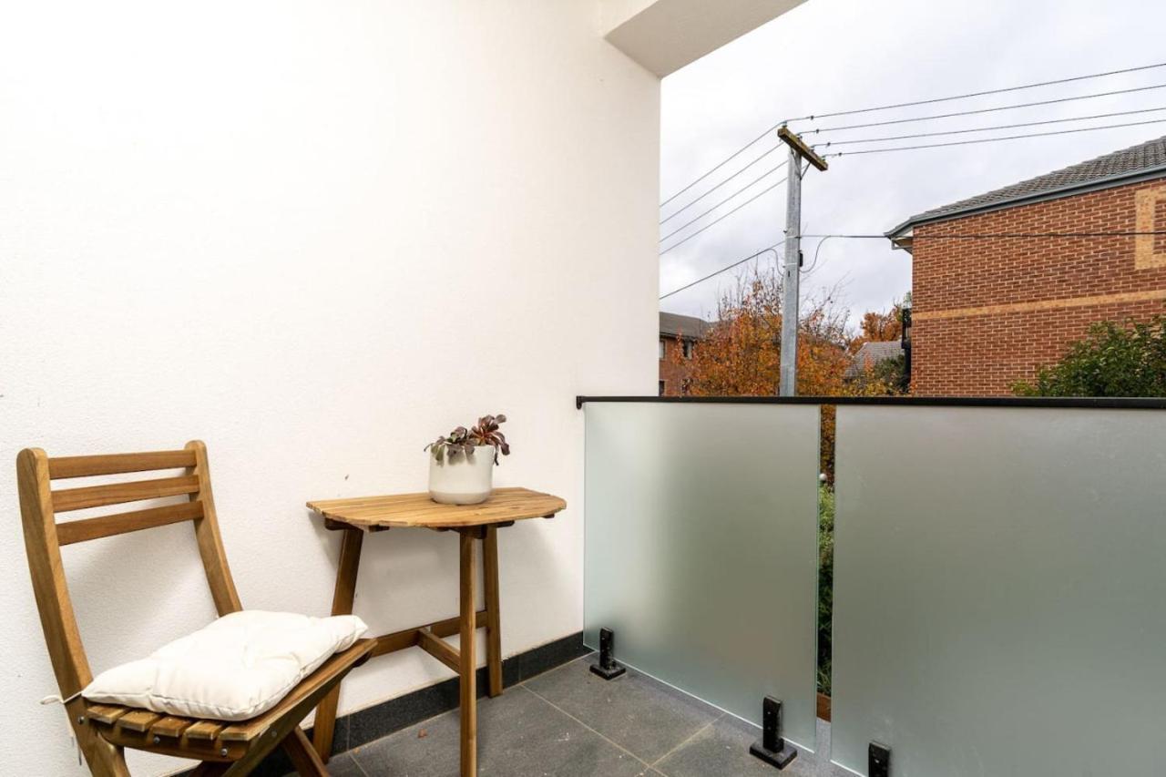 2-storey Lumiere Townhouse With Private Courtyard * Canberra