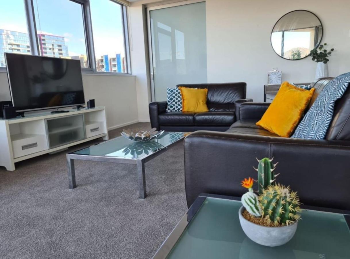Grand 2br Between Anu And Apartment Canberra