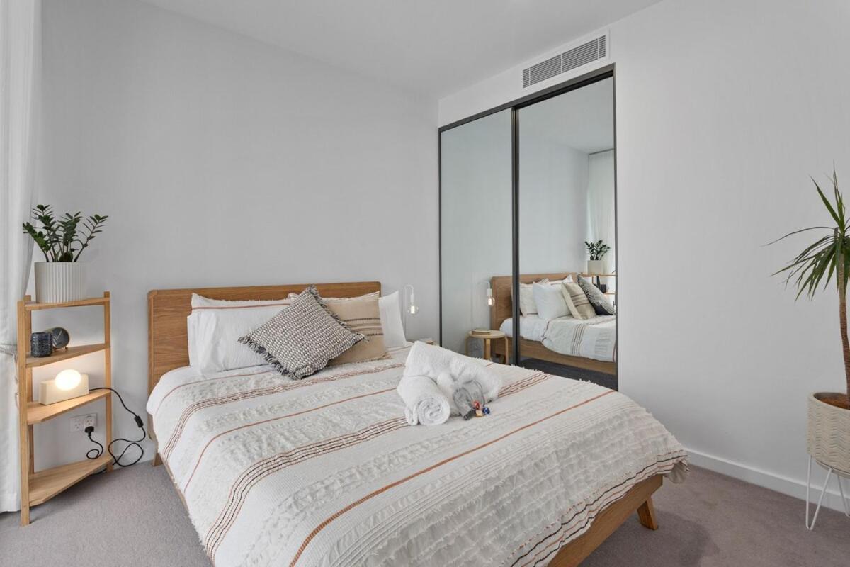 Perfect Location With 5 Star Amenities Canberra