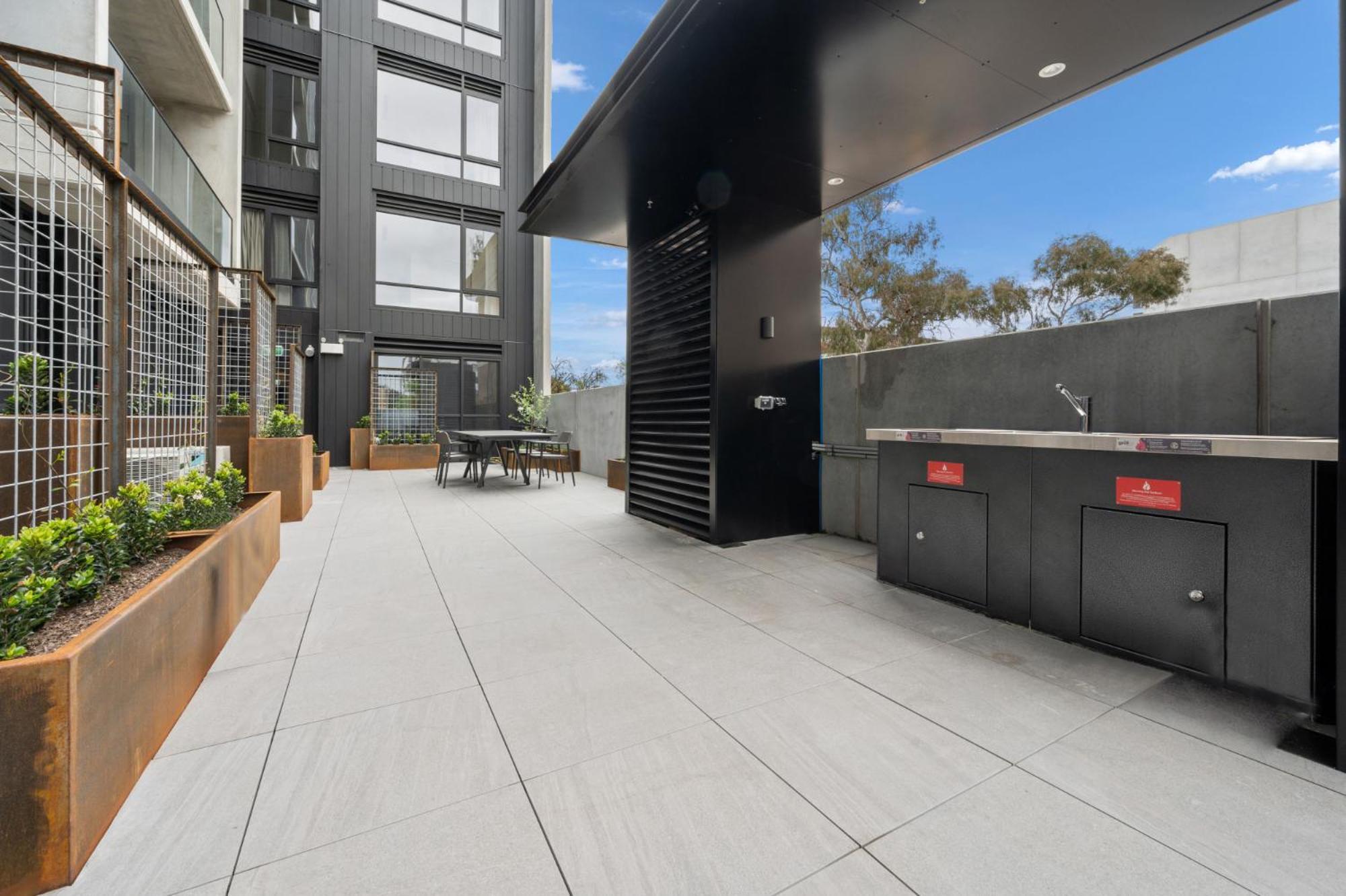 Chic And Elegant 1-bed In Unbeatable Location Apartment *