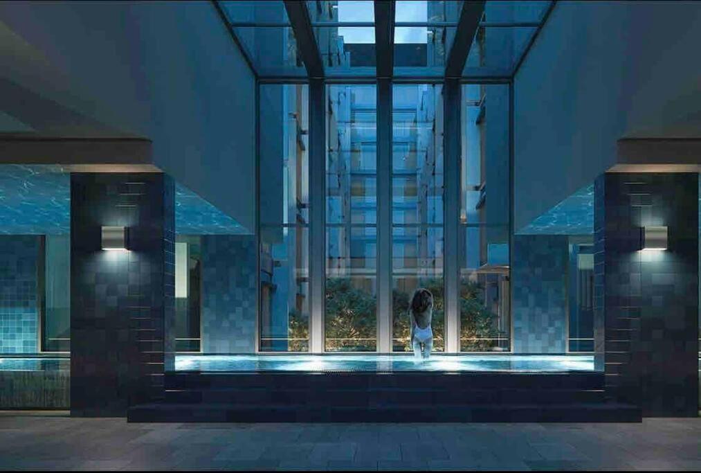 Apartment Midnight Luxe 2br 2bath 2car 528 In The Heart Of Braddon Pool Sauna Gym Secure Parking Wifi Wine