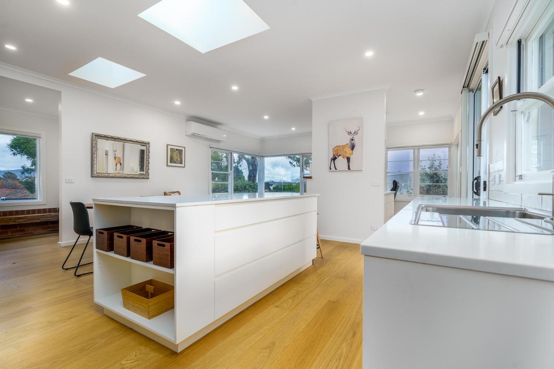 Serene 3br Haven In Ainslie - Ideal Getaway Holiday home Canberra