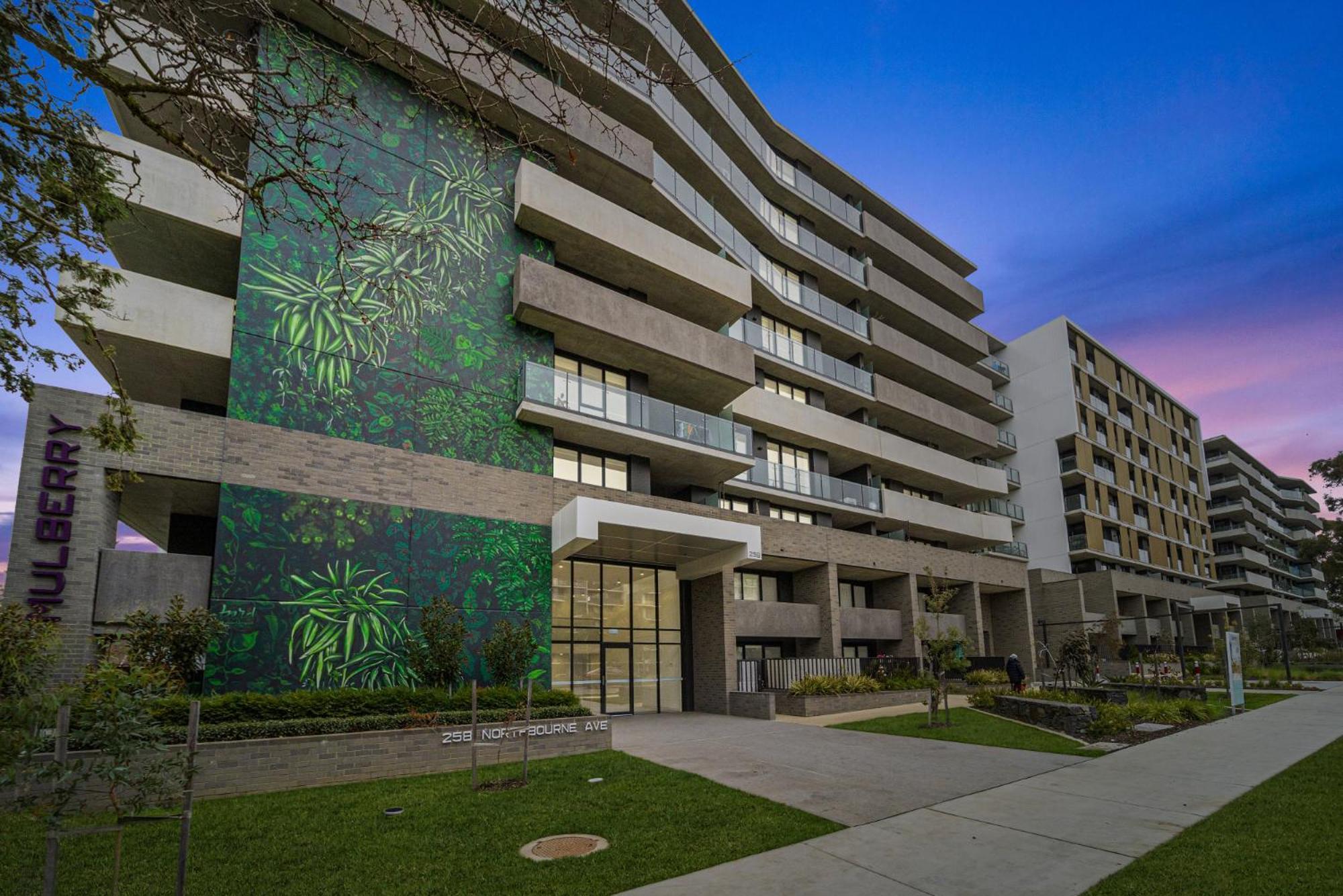Apartment Sleek Inner-city 2-bed With Swimming Pool & Bbq