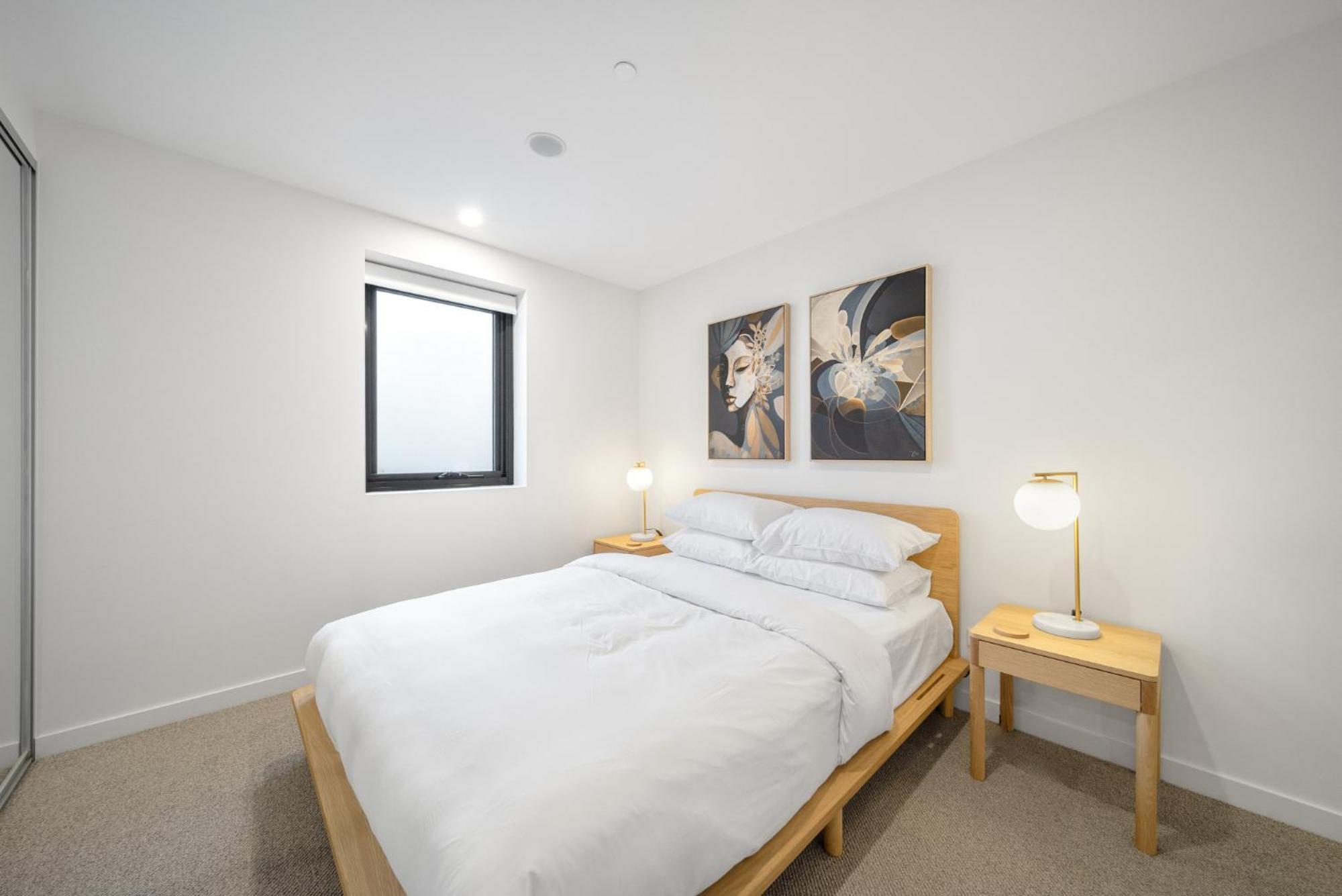 Sleek Inner-city 2-bed With Swimming Pool & Bbq *