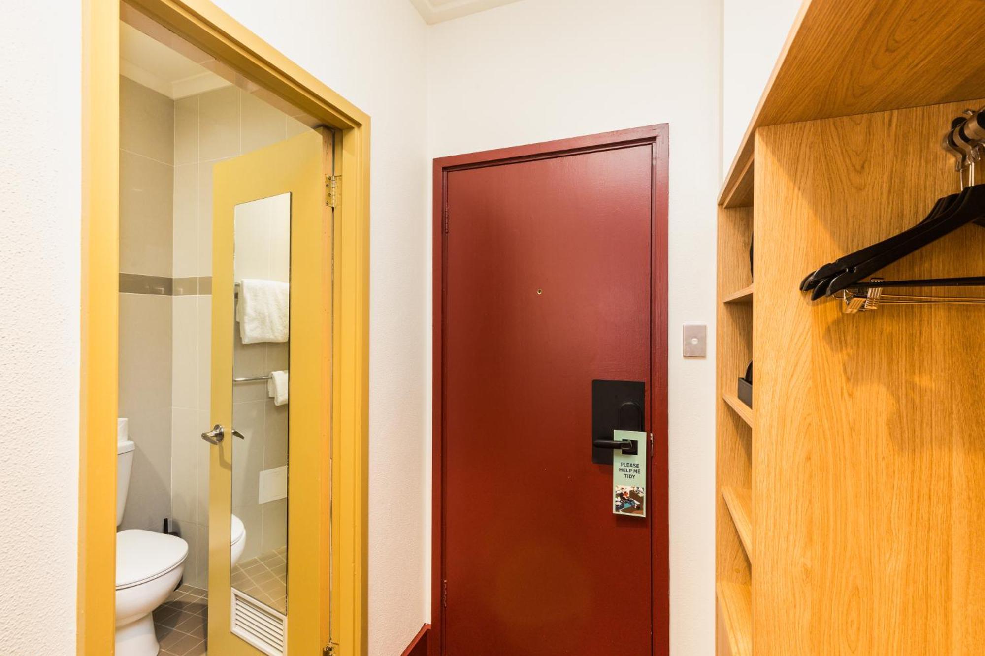 Motel Statesman Canberra