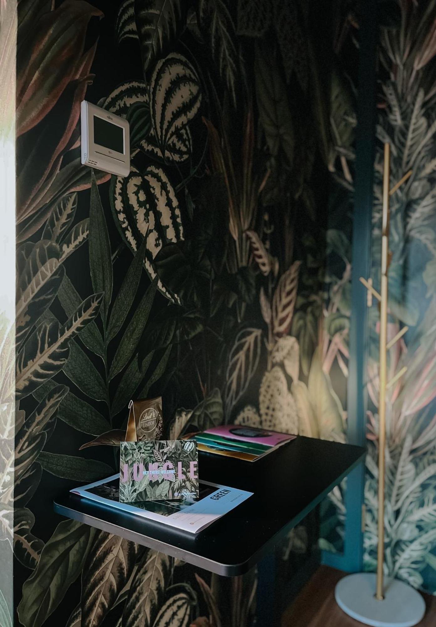 Braddon - Themed Micro In Canberra's Trendiest Neighborhood Canberra
