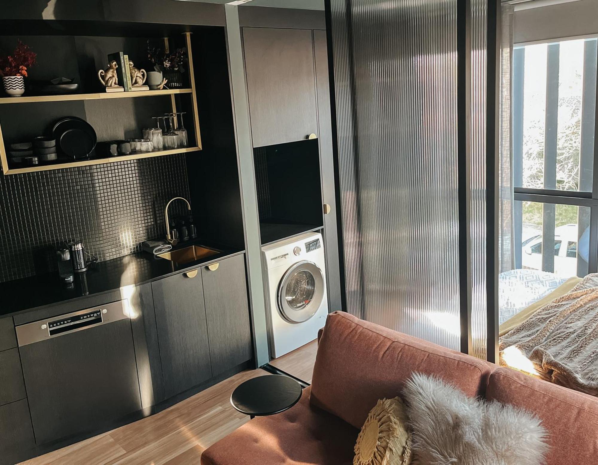 Braddon - Themed Micro In Canberra's Trendiest Neighborhood Canberra