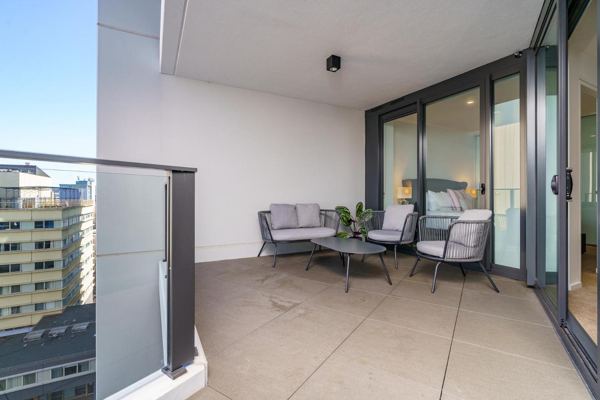 Contemporary 2br Retreat In The Heart Of Civic
