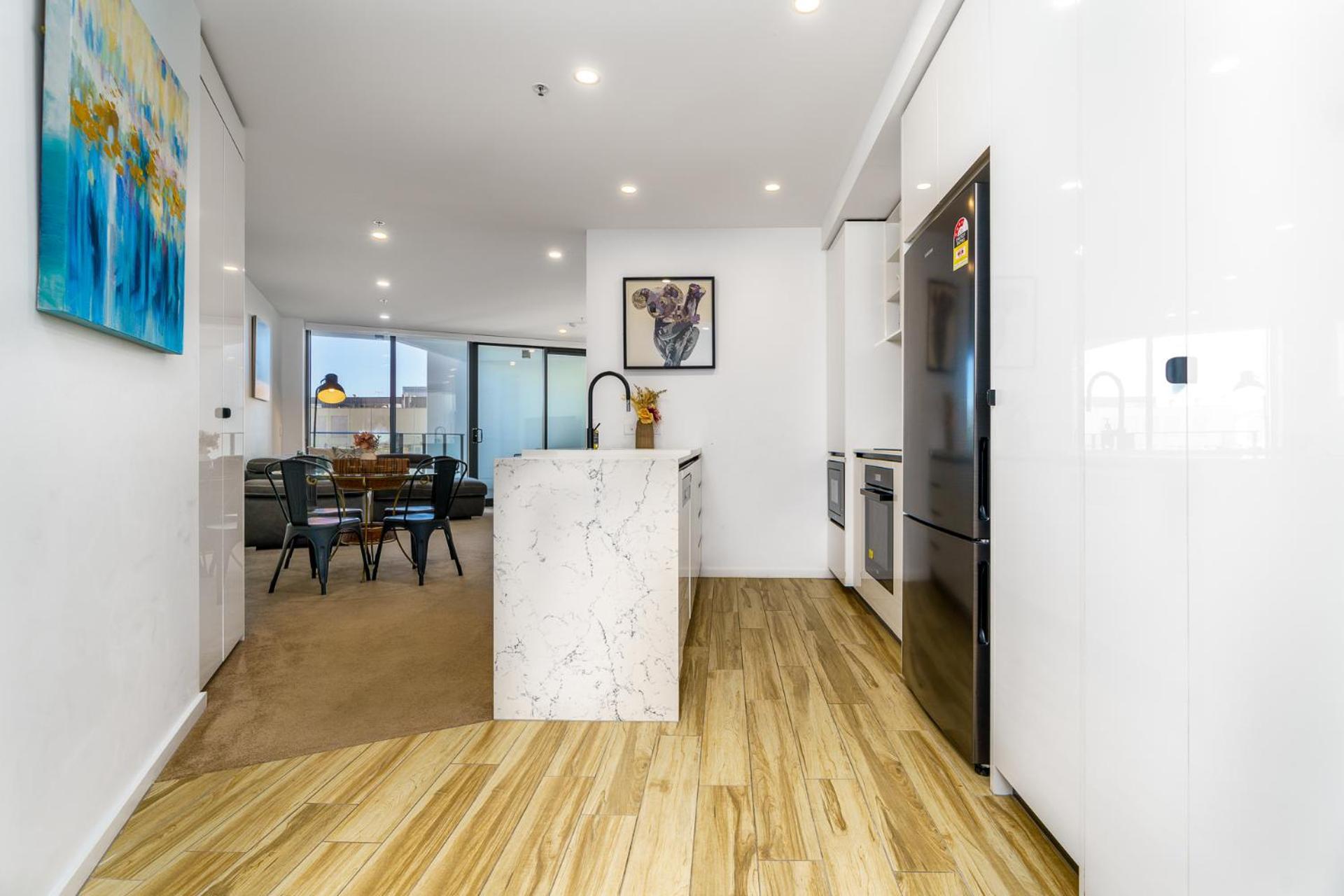 Contemporary 2br Retreat In The Heart Of Civic Apartment *