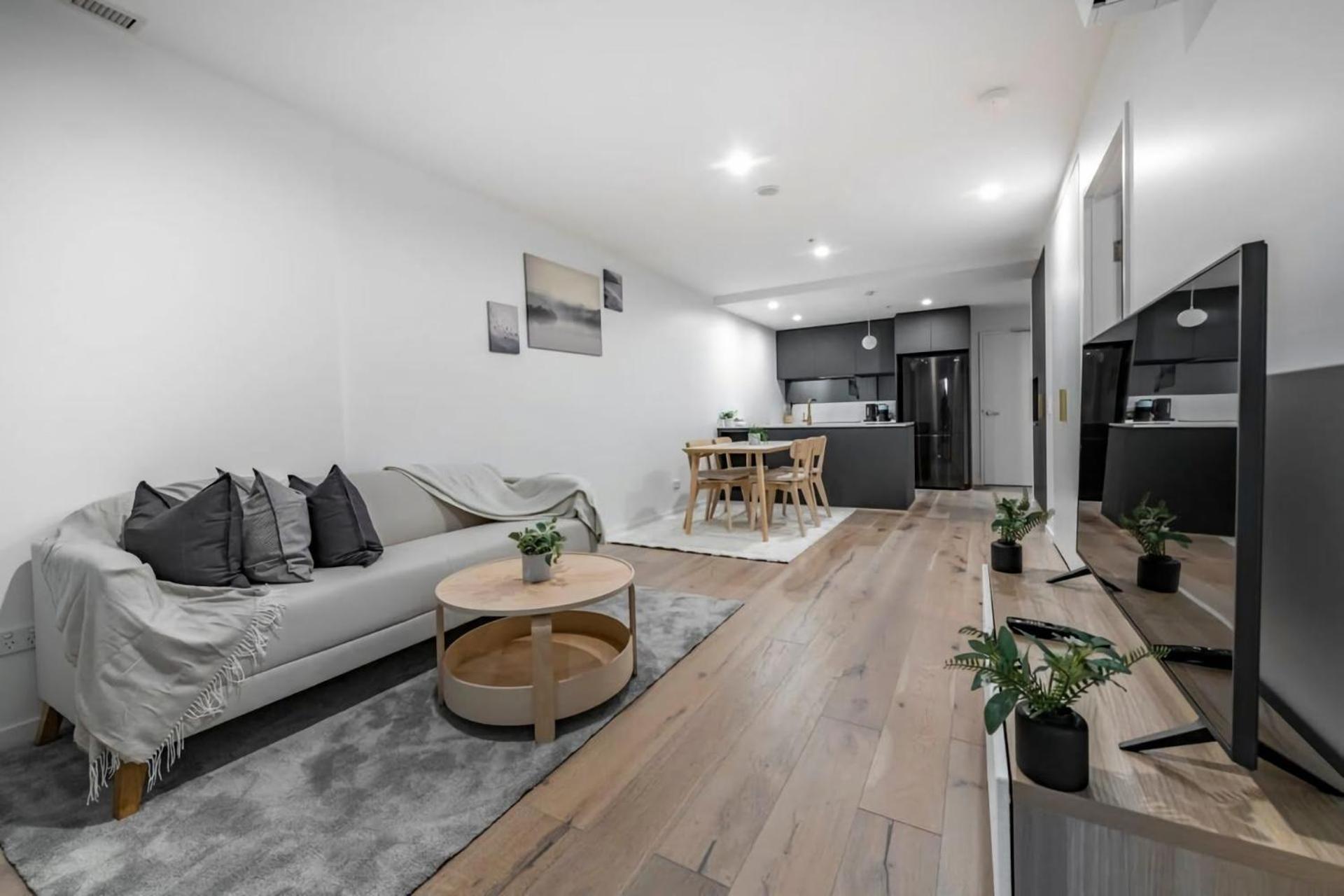 Delight In The Heart Of Apartment *