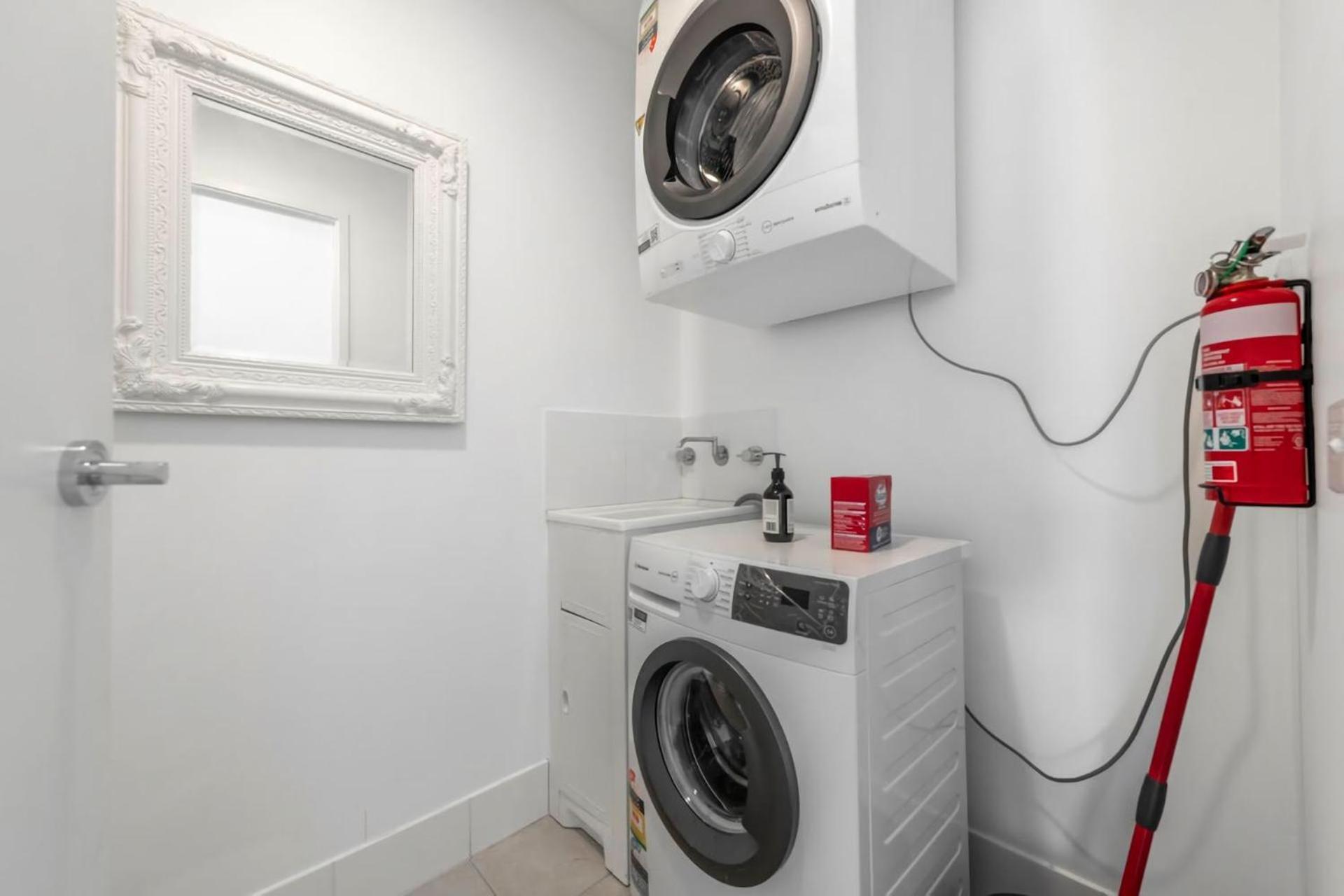 Apartment Beautiful 3 Bedroom Townhouse Located In Dickson *