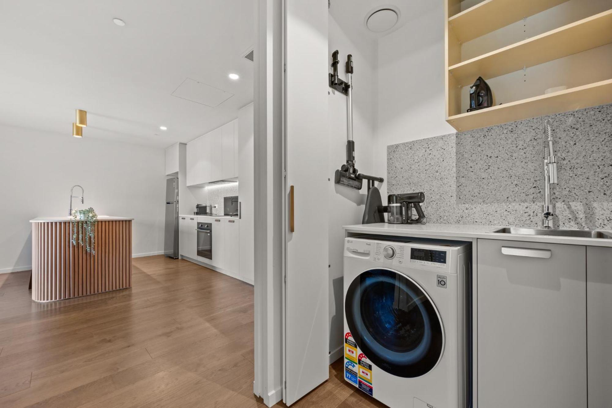 High-end 1-bed Pad In Braddon With Outdoor Dining Apartment