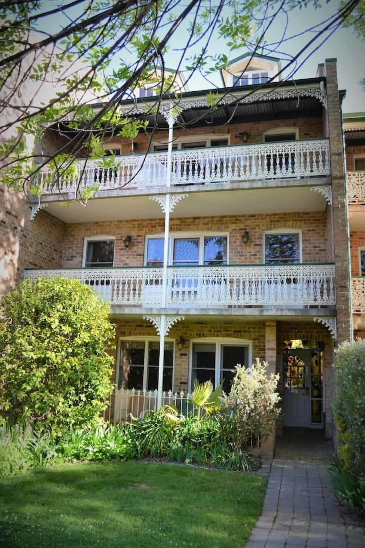 Spacious 2br Next To The